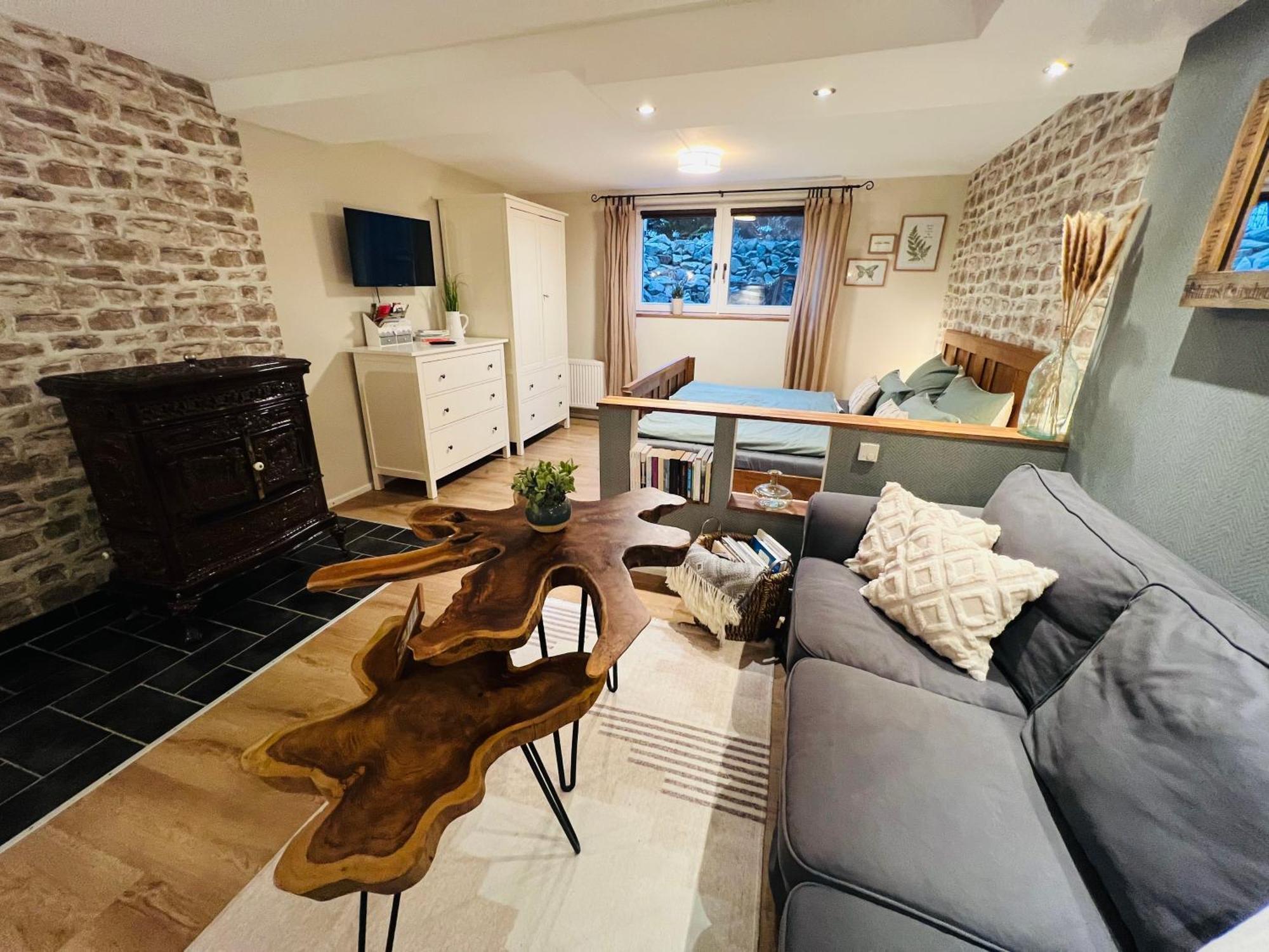 Ferienwohnung Palatina Heuchelheim-Klingen ภายนอก รูปภาพ