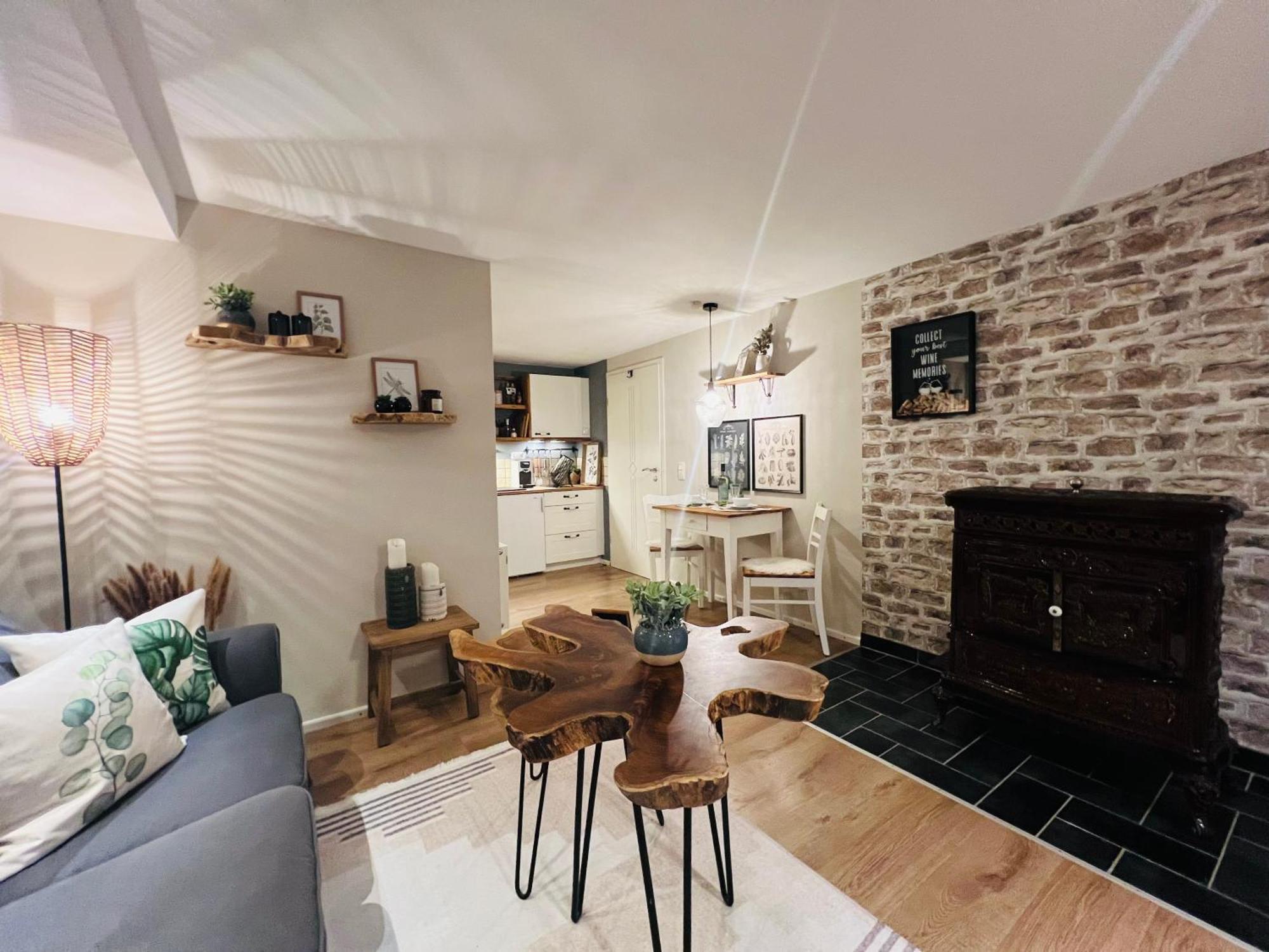 Ferienwohnung Palatina Heuchelheim-Klingen ภายนอก รูปภาพ